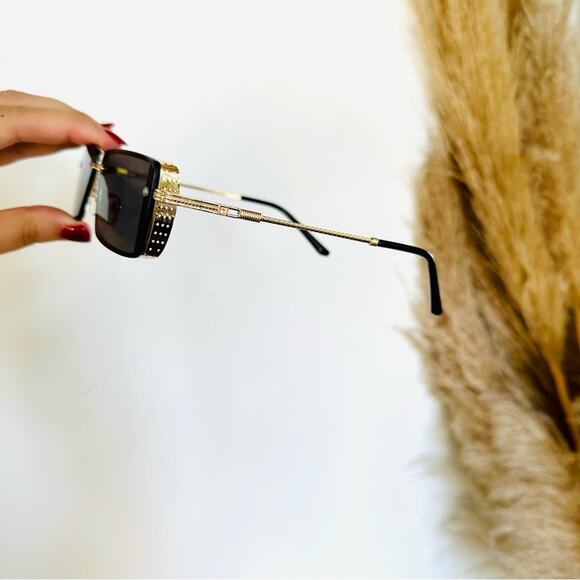 VINTAGE Y2K 90s Gold Metal Square Black Mini Etched Sunglasses Unisex Sunnies - Picture 3 of 12